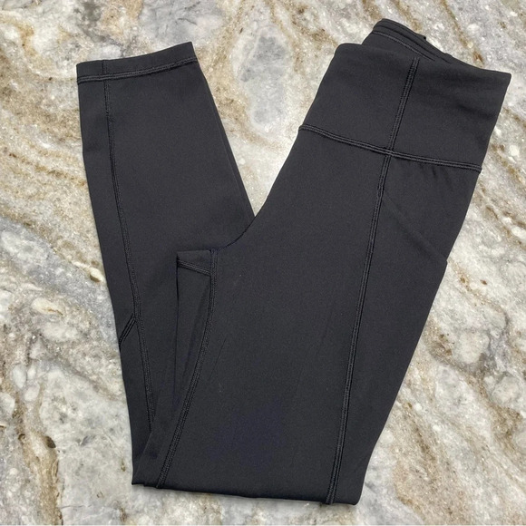 EUC Lululemon Time To Sweat Crop 23" in Black Women size 4 - Picture 4 of 13